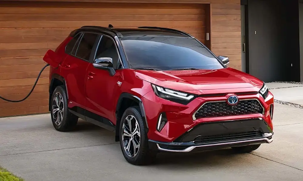 Hybrid, Plug-In Hybrid, or Electric?
