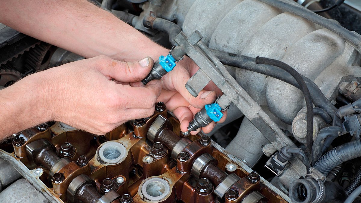fuel leak and fuel system inspection