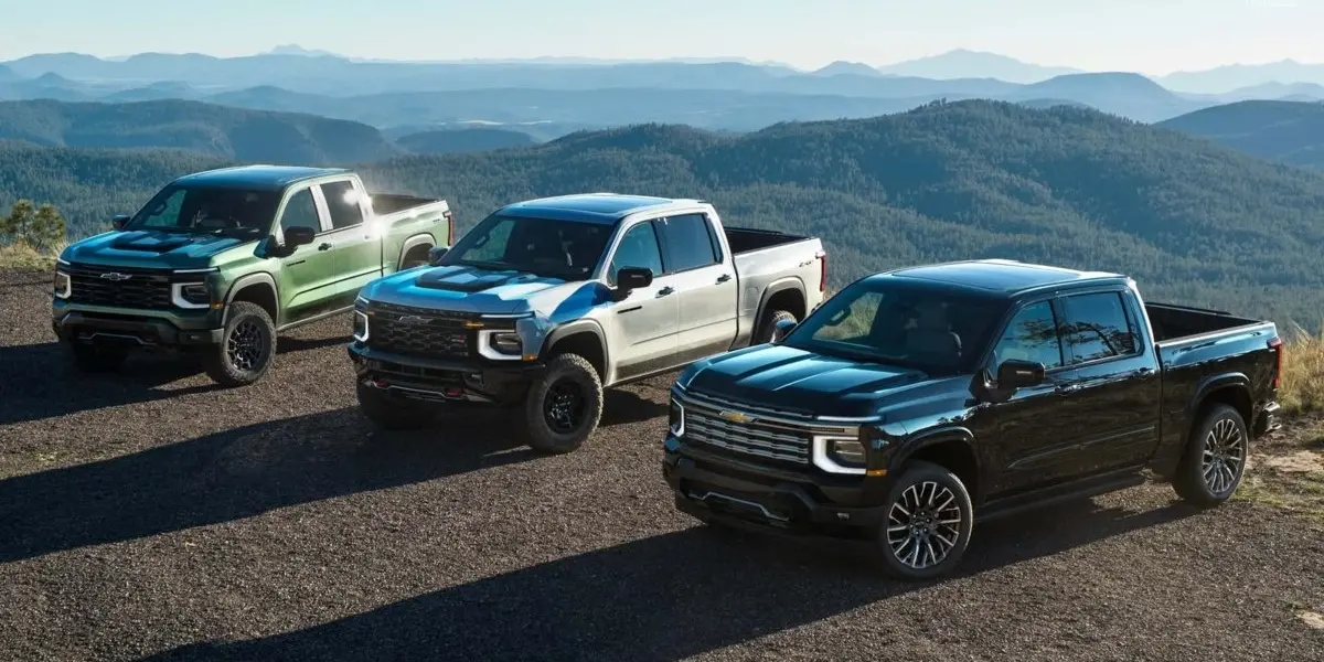 Three Silverado models side by side, labeled 1500, 2500 HD and 3500 HD.