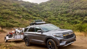 Ford Explorer vs Toyota 4Runner